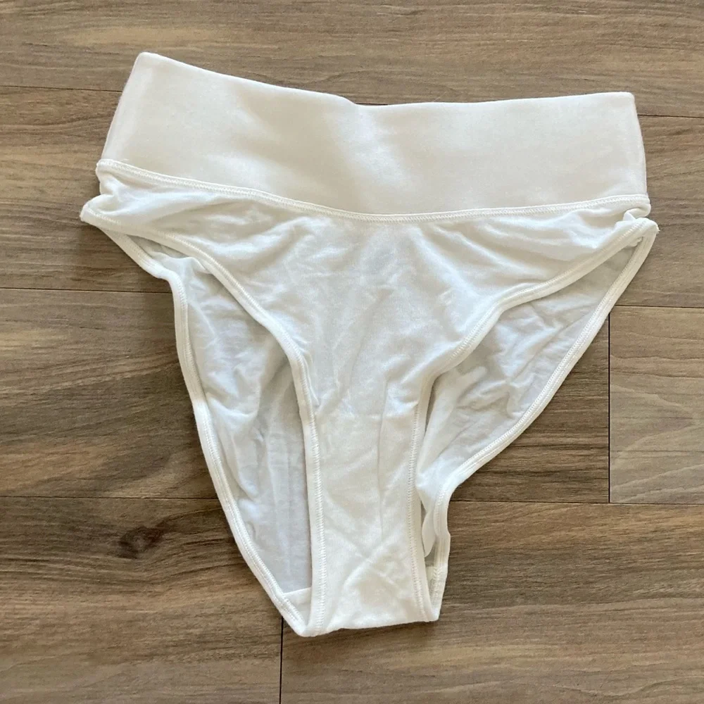 [Parade] NWOT Supersoft High Rise Brief in Cloud Small